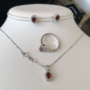 Diamonds/Garnet .925 SS Platinum Set Size 8